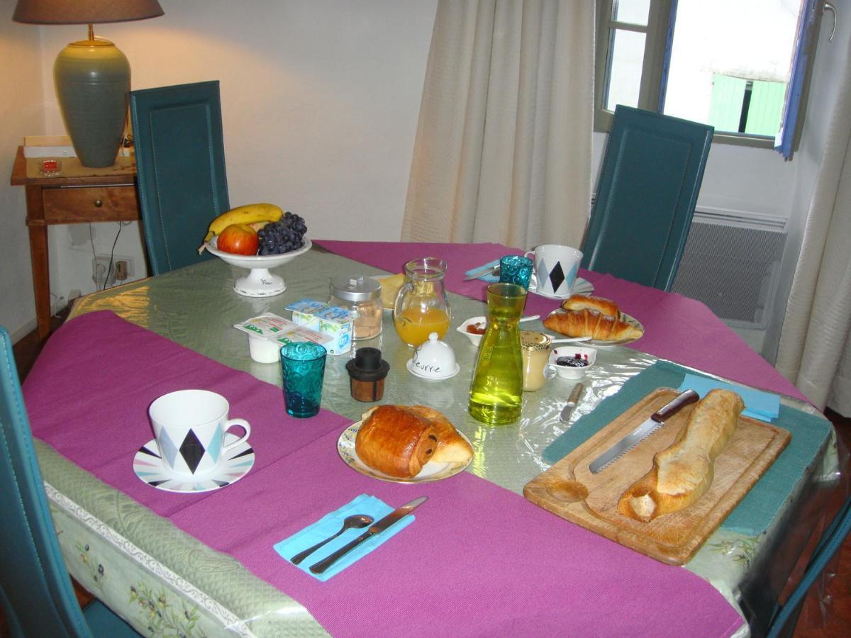 La Maison Bleue Sault-de-Vaucluse Zewnętrze zdjęcie